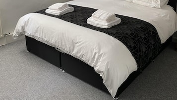 Double or Twin Room, Ensuite, Courtyard View (Gittisham) | 1 bedroom, free WiFi