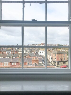 Tomannsrom, delt bad (3rd Floor)