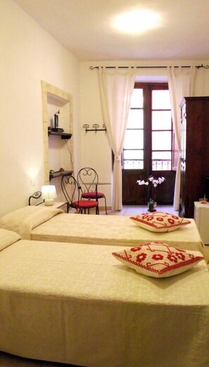 Chambre Double ou avec lits jumeaux, salle de bains privée