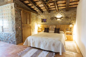 Literie de qualité supérieure, minibar, décoration personnalisée