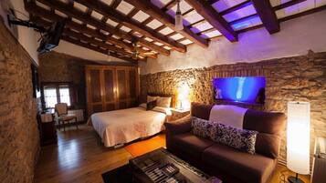 Junior Suite | Premium bedding, minibar, individually decorated, soundproofing