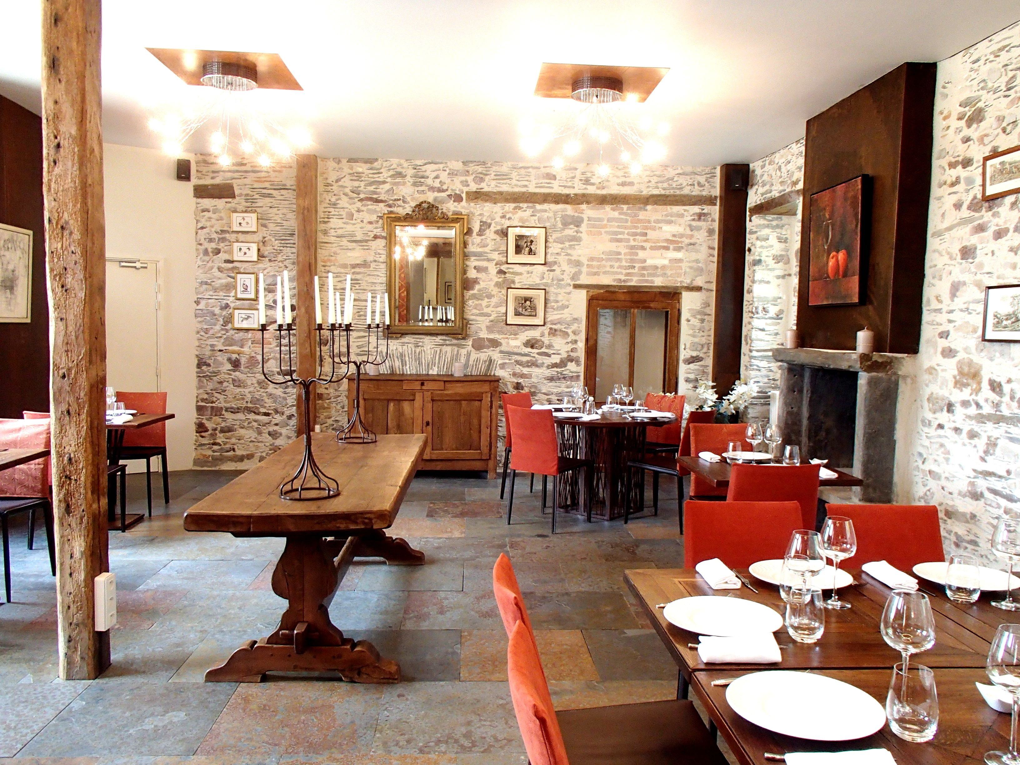 lunch, dinner served; french cuisine, garden views