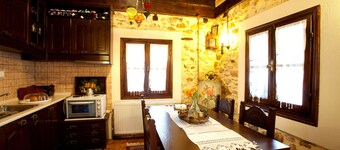 Guest House - To Archontiko