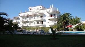 Front of property - Mantamar I (Vila Real Santo Antonio)
