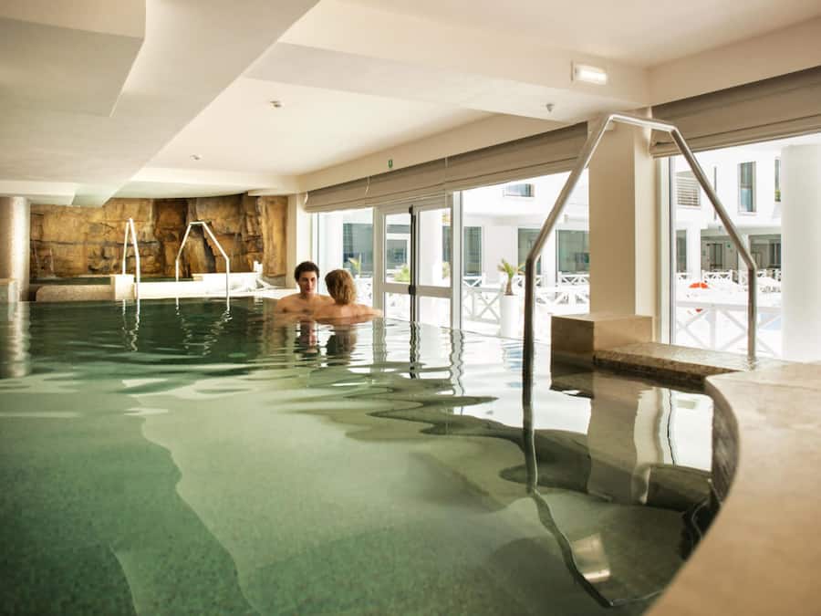 Badstue, boblebad og varme kilder/mineralkilder