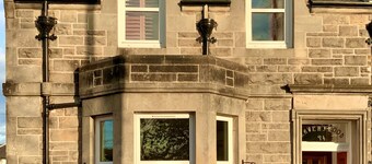 Ravenswood Guest House