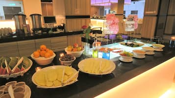 Daily continental breakfast (MYR 20 per person)