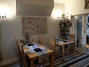 Televisión de pantalla plana y reproductor de DVD 