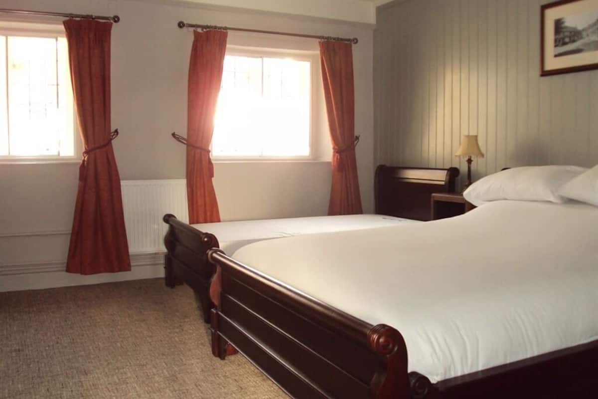 Suite, mit Bad (4 persons)