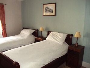 Twin Room, Ensuite
