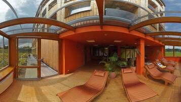 Sauna, hot tub, body treatments, mud baths, aromatherapy, body wraps