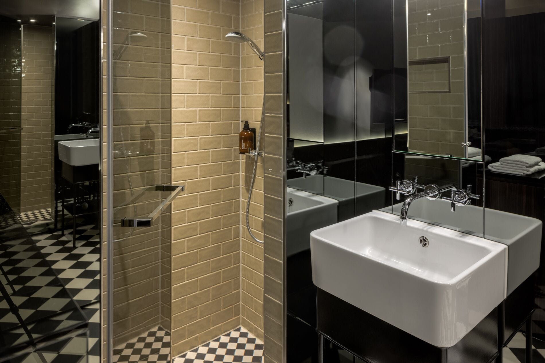 shower, free toiletries, hair dryer, slippers