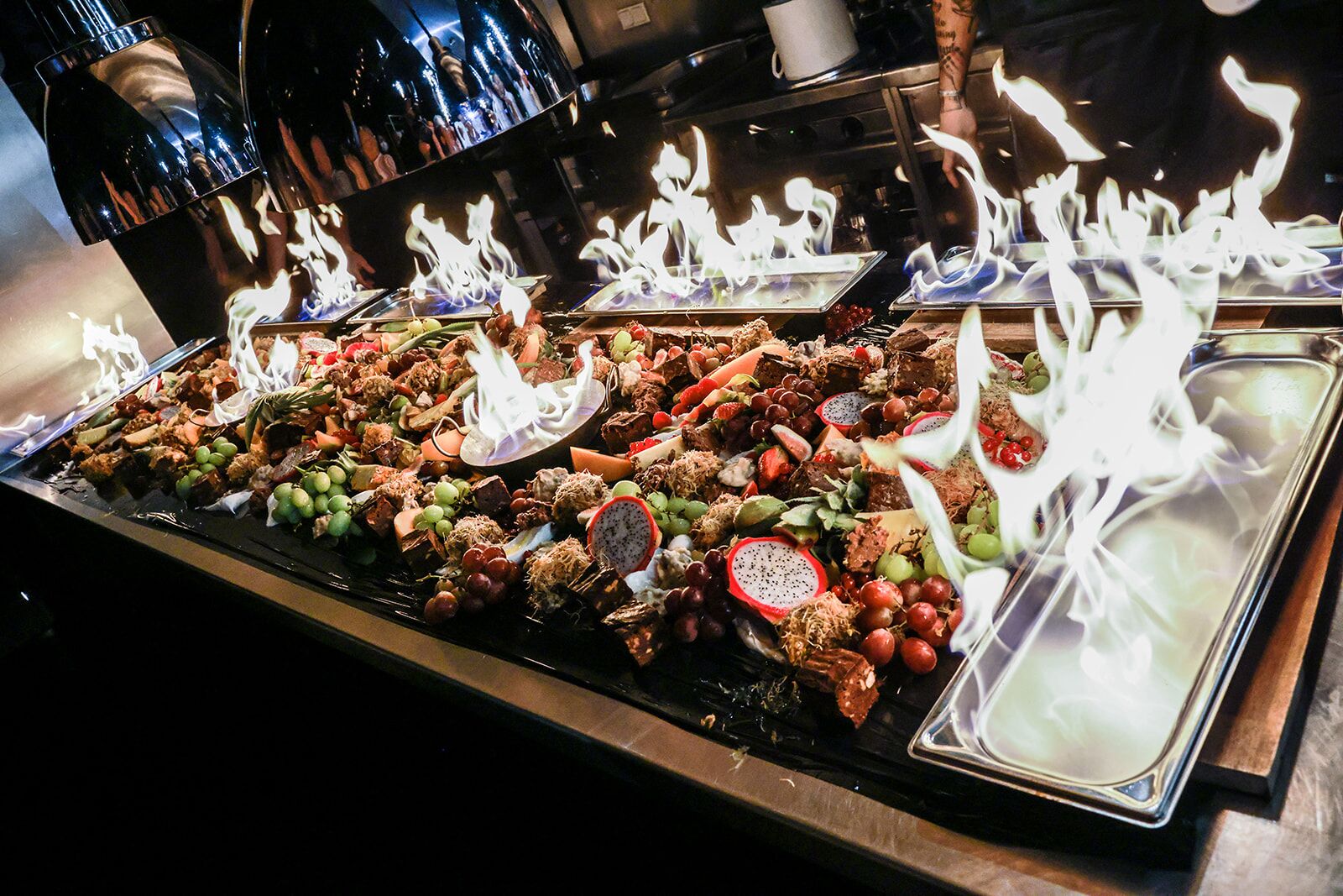 breakfast, lunch and dinner served