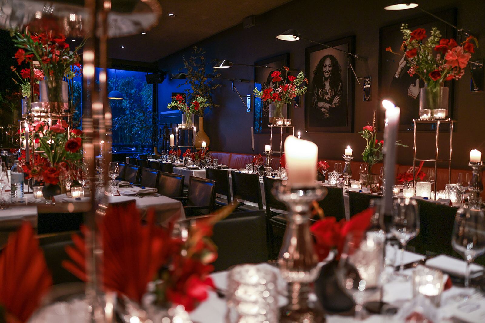 breakfast, lunch and dinner served