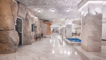 Bañera de hidromasaje interior