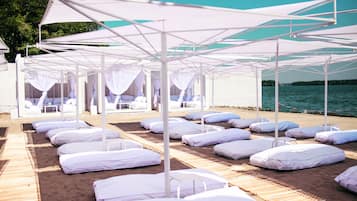 Sundeck