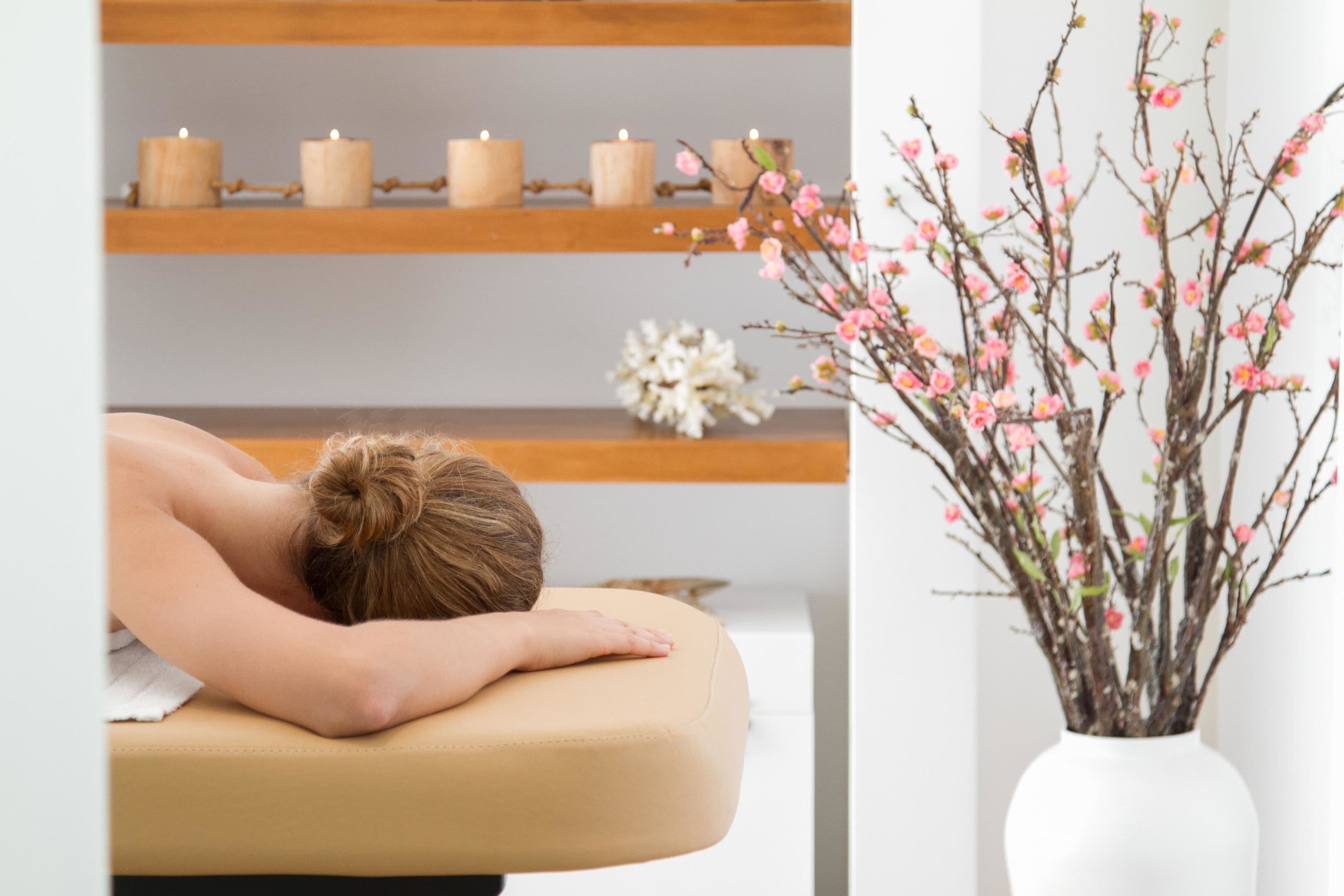 Salas de tratamiento para parejas, un sauna, baño turco