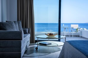 Junior Suite, Sea View | Living area | LED TV - Peninsula Resort & Spa - All Inclusive (Malevizi)