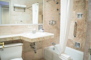 Chambre Deluxe, 1 très grand lit | Salle de bain