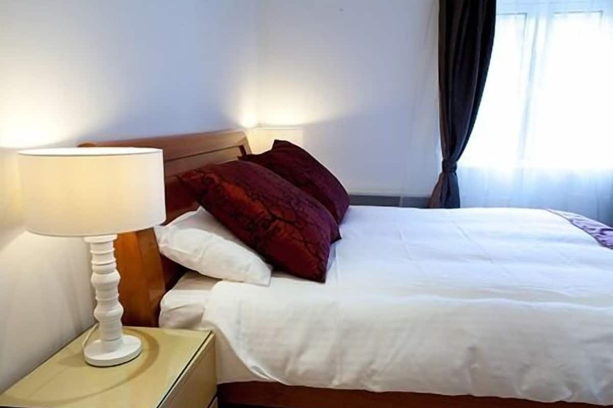 Chambre Standard double, salle de bain attenante ((Room Only))