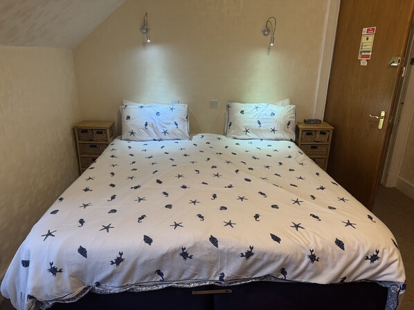 Twin Room, Ensuite