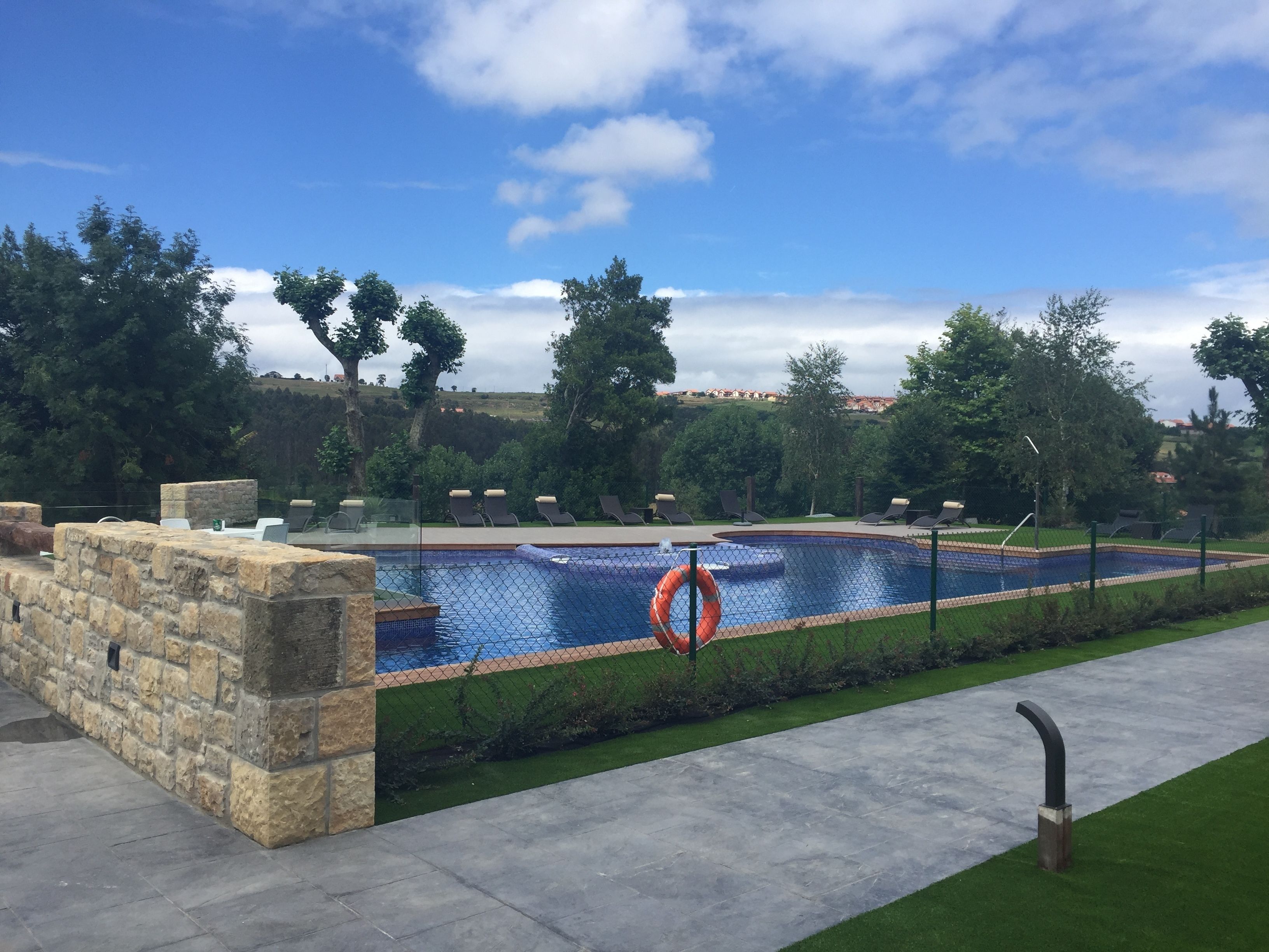 outdoor pool, pool loungers