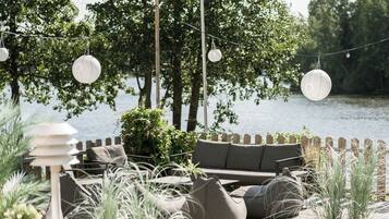 Sun deck