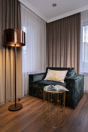 Deluxe Double Room, 1 Bedroom | Living area | 32-inch LED TV with cable channels, TV - Greguar Hotel & Apartments (Kyiv)