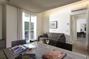 TV 33-inch có truyền hình kỹ thuật số 