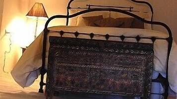 Individually decorated, individually furnished, bed sheets