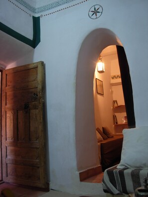 Free daily continental breakfast - Kasbah Tigmi'N'Oufella (Telouet)