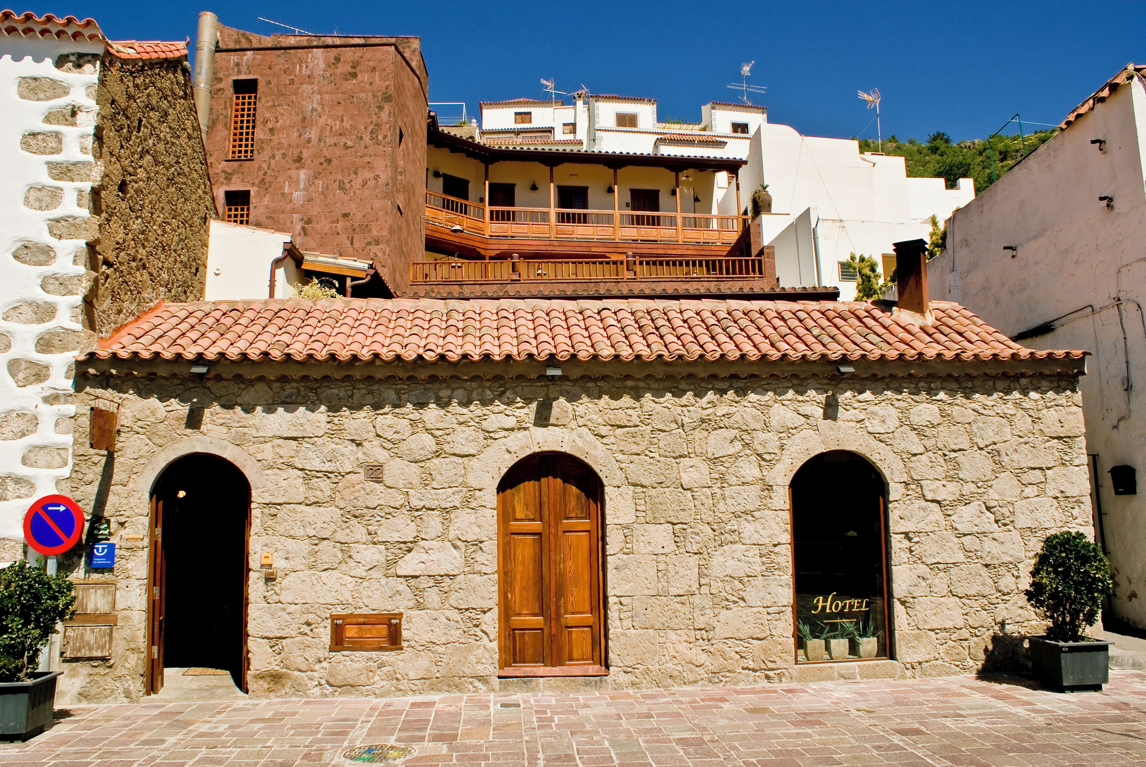 minibar, in-room safe, individually decorated, individually furnished