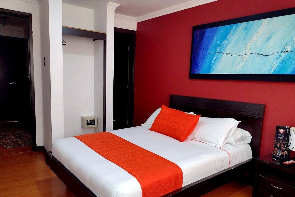 Habitación doble | Ropa de cama hipoalergénica y edredones de plumas