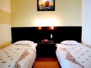 Standaard kamer | Een minibar, verduisterende gordijnen, gratis wifi