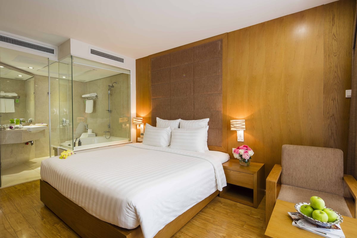 Premium Double Room with Bathtub