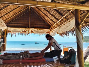 Thai-Massagen, Massagen am Strand