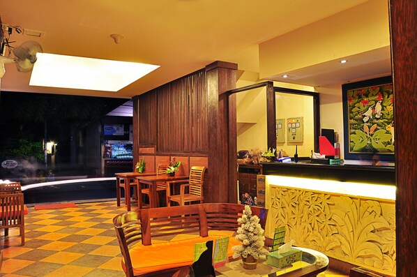 入口