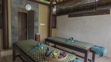 Aromaterapi, urut tuaman batu, urutan tisu mendalam, balut badan