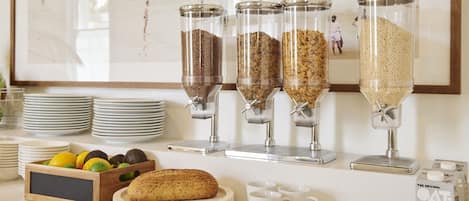 Gratis kontinental frukost varje dag