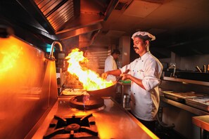 Restaurant - PJ Princess Regency (Kochi)
