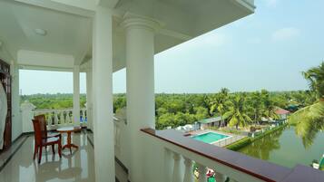 Premium Room, 1 Double Bed | Balcony