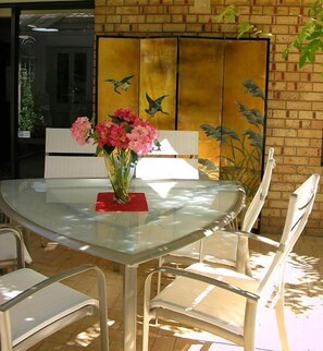 Terrace/patio - Astoria Retreat B&B (Alexander Heights)