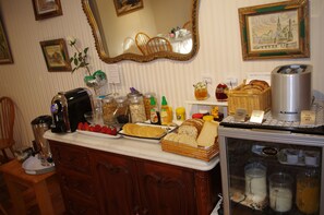 Se ofrece un desayuno inglés todos los días (por un coste adicional)