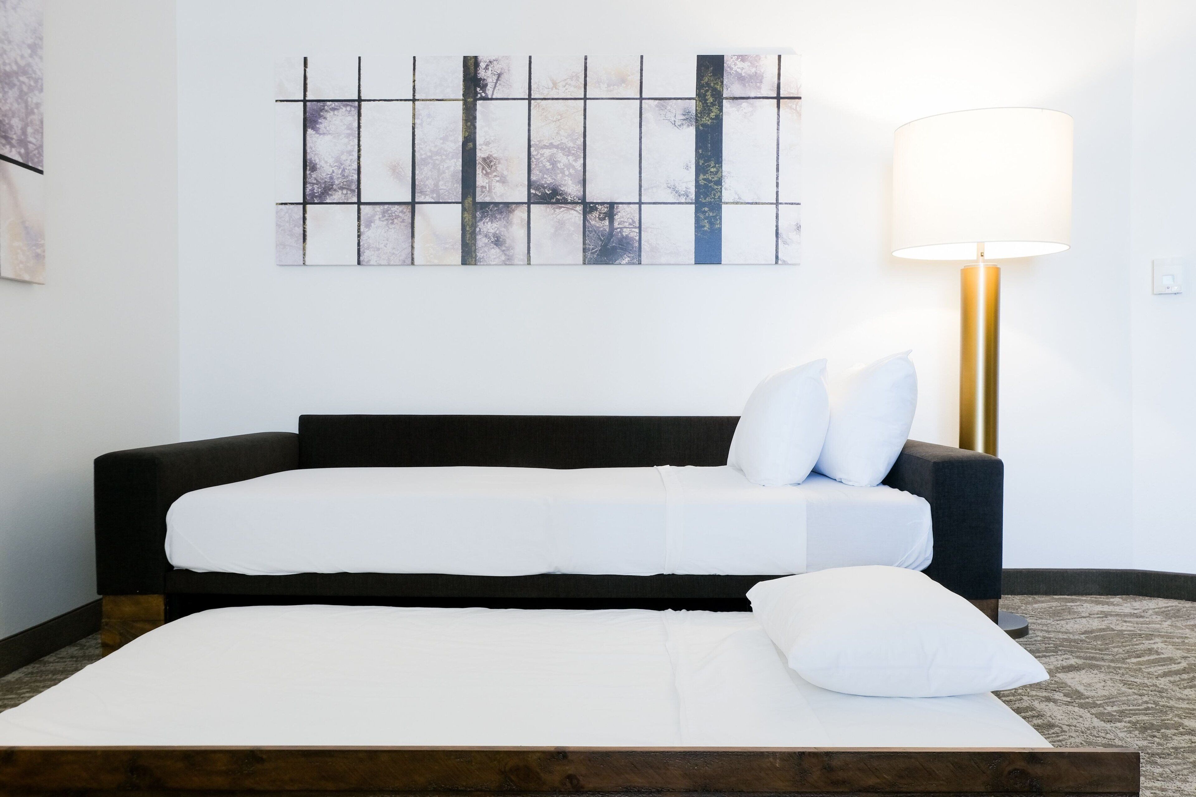 suite, 1 bedroom | in-room safe, desk, laptop workspace, iron/ironing board