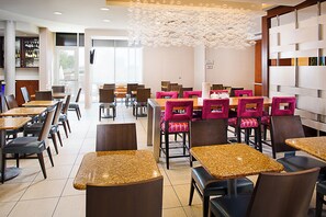 Petit déjeuner buffet compris tous les jours