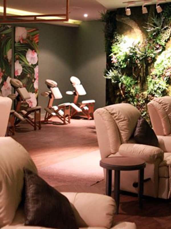 Sauna, hot tub, steam room, body treatments, body scrubs