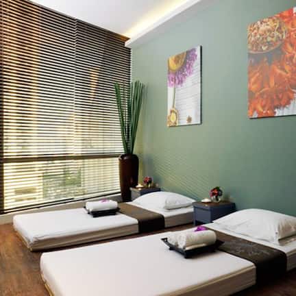 Sauna, bain à remous, hammam, soins corporels, gommages corporels