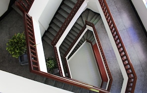 Staircase - Hotel Dorado Plaza Centro Histórico (Cartagena)
