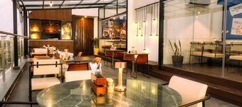 拉傑科德馬拉薩薩洛瓦門廊飯店