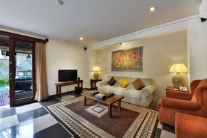 Vila, 2 quartos, piscina particular | Roupas de cama premium, frigobar, cofres nos quartos, berços grátis